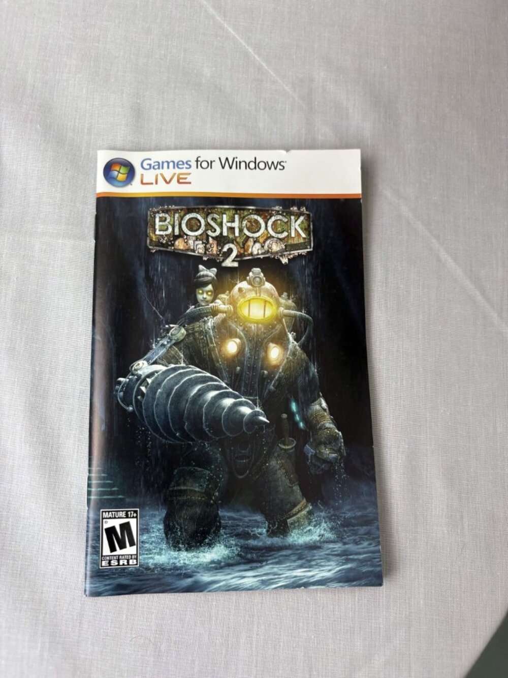 BioShock 2 PC DVD - 2010 - CIB w/Manual - Windows Live Game Complete - Picture 3 of 6